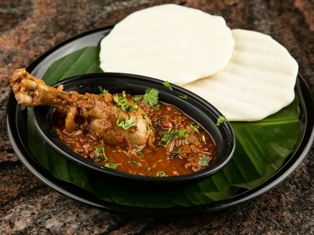 Chicken curry with flatbread